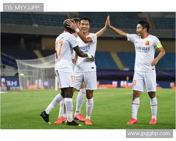 武汉卓尔与国安激战正酣比分悬念不断球迷期待精彩逆转时刻